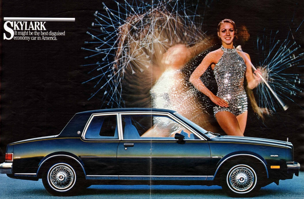 n_1982 Buick Full Line Prestige-34-35.jpg